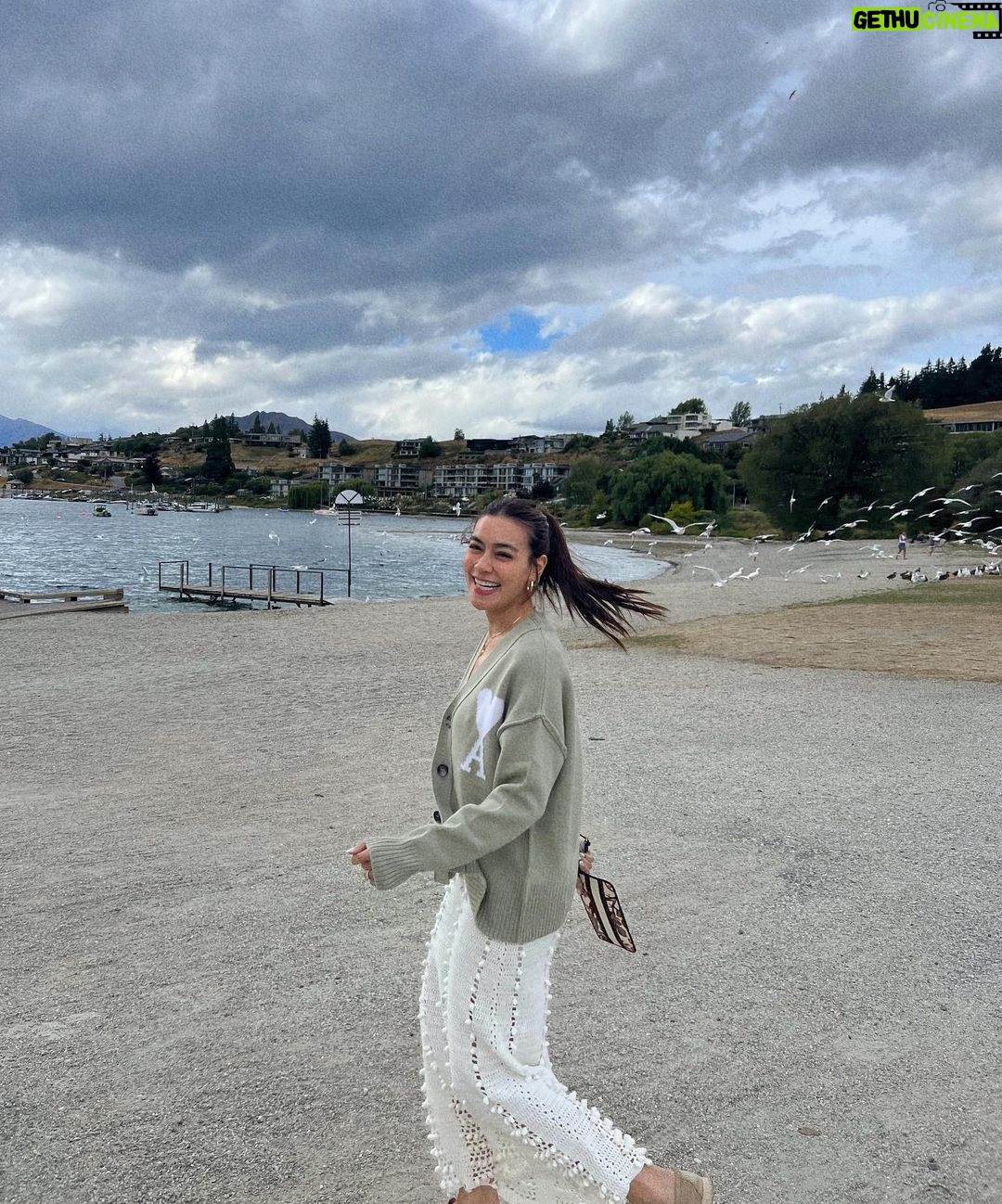 Kimberly Ann Voltemas Instagram - All I want is to dance and laugh with you for no reason forever @mark_prin ♥️ Wanaka, New Zealand