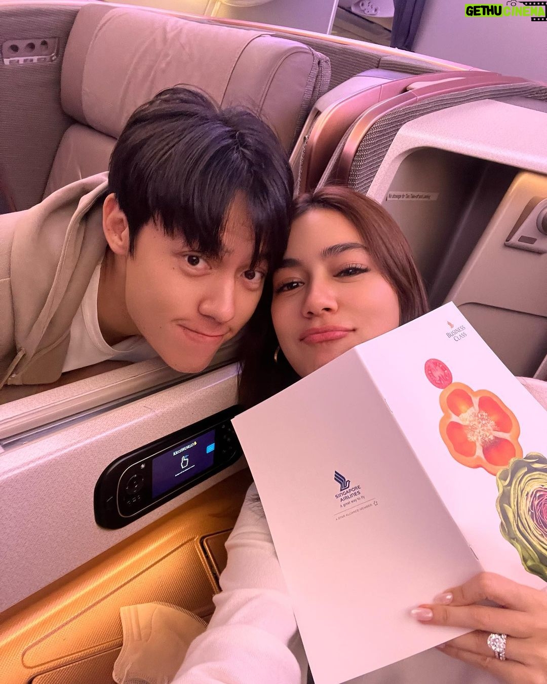 Kimberly Ann Voltemas Instagram - Off to our π―πβΊοΈ #flysq