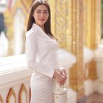 Kimberly Ann Voltemas Instagram – 32🕯️✨Grateful to have you all here today naka✨
My Beautiful Thai dress @chanruennakha
สังฆทานงามๆ @ingfhanabun
Gorgeous cake @erte_cafe
Delicious Catering Pattama Kasamsuk วัดโพธิ์ทอง _ หลวงพ่อวราห์_ พญาครุฑ