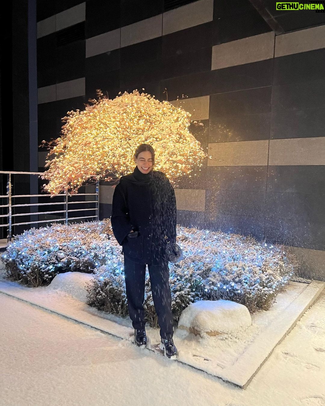 Kimberly Ann Voltemas Instagram - Baby it’s way too cold outside ❄️🌨️ Seoul, Korea