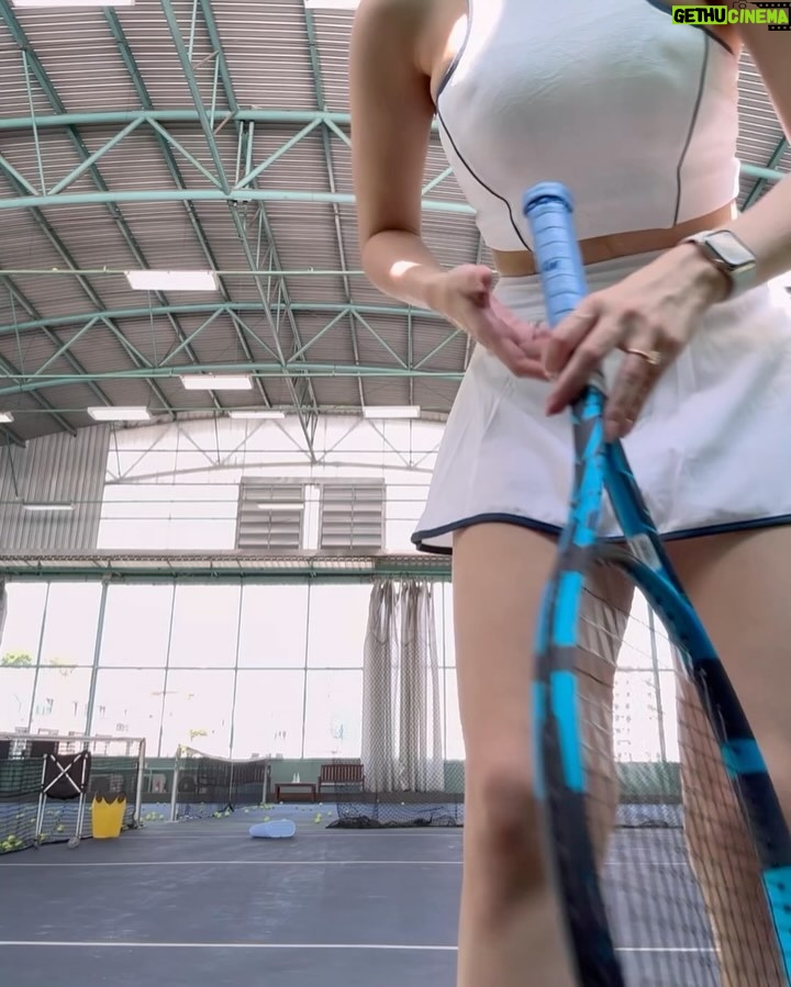 Kimberly Ann Voltemas Instagram - มือใหม่ค้าบบบ 🎾✨