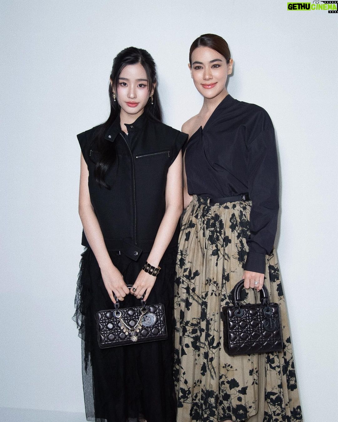 Kimberly Ann Voltemas Instagram - Post show and lovely backstage moments 🤍 @mariagraziachiuri @sooyaaa__ @tontawan @yuuuuukko_ @Dior #DiorAW24 #LadyDior Jardin des Tuileries