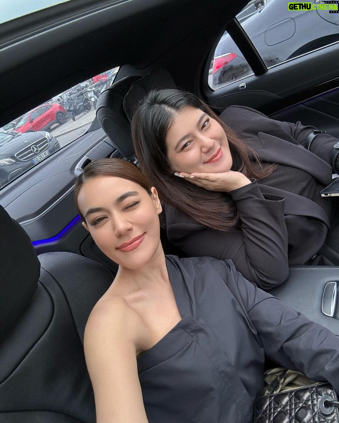 Kimberly Ann Voltemas Instagram - Post show and lovely backstage moments 🤍 @mariagraziachiuri @sooyaaa__ @tontawan @yuuuuukko_ @Dior #DiorAW24 #LadyDior Jardin des Tuileries