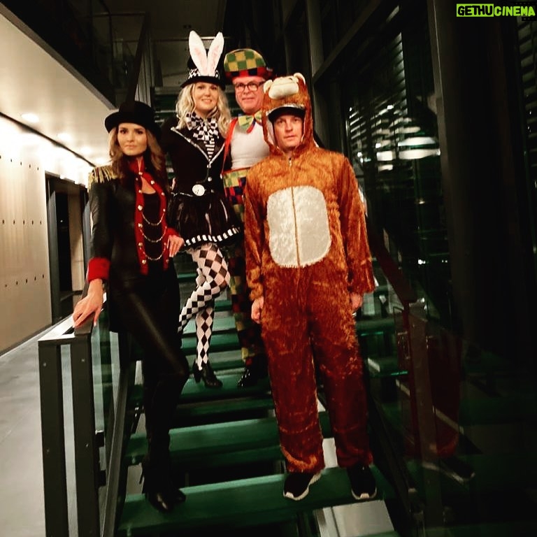 Kimi Räikkönen Instagram - Full blown circus today!