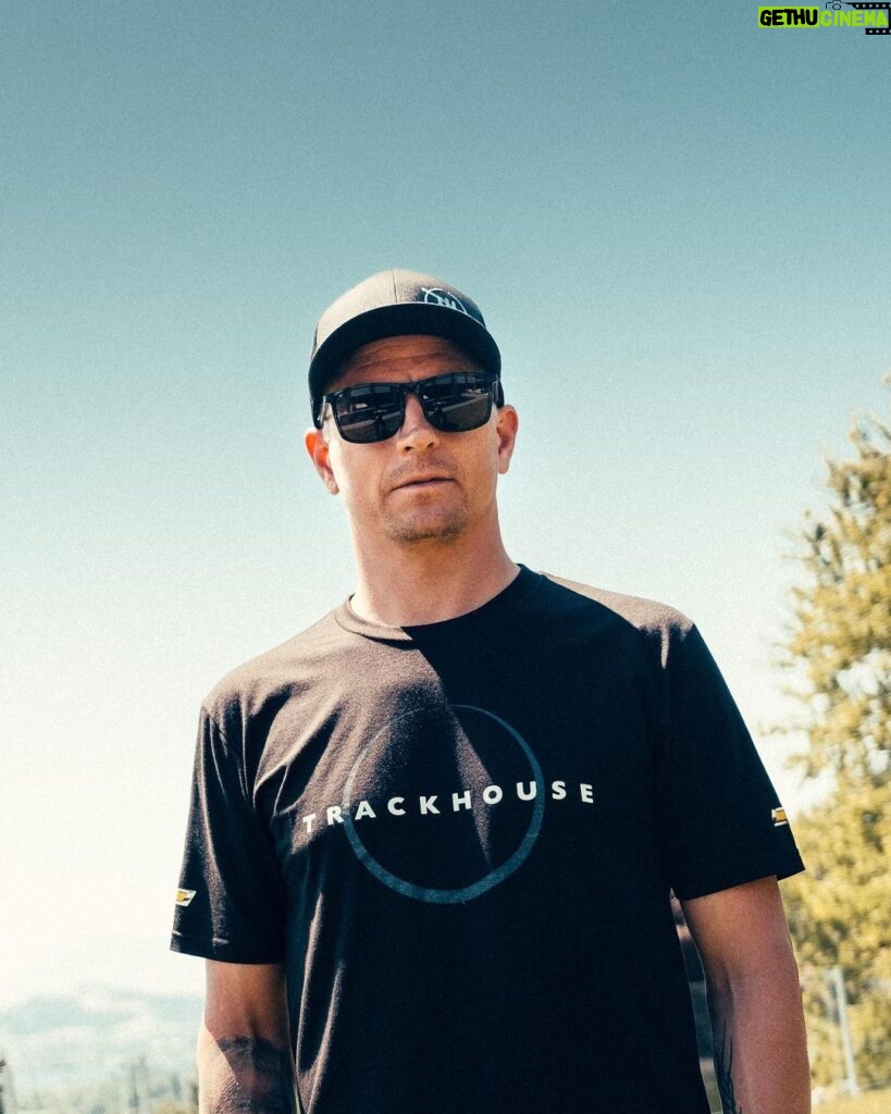 Kimi Räikkönen Instagram - We are racing again. @teamtrackhouse @th_project91 @nascar