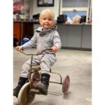 Kimi Räikkönen Instagram – Old school sunday and my dad’s old bike was part of it.