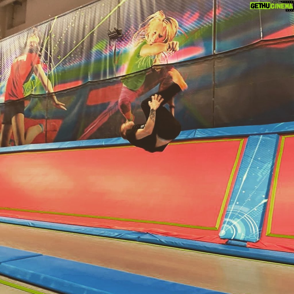 Kimi Räikkönen Instagram - Fun way to stay fit. Thanks @rushtrampoliinipuisto