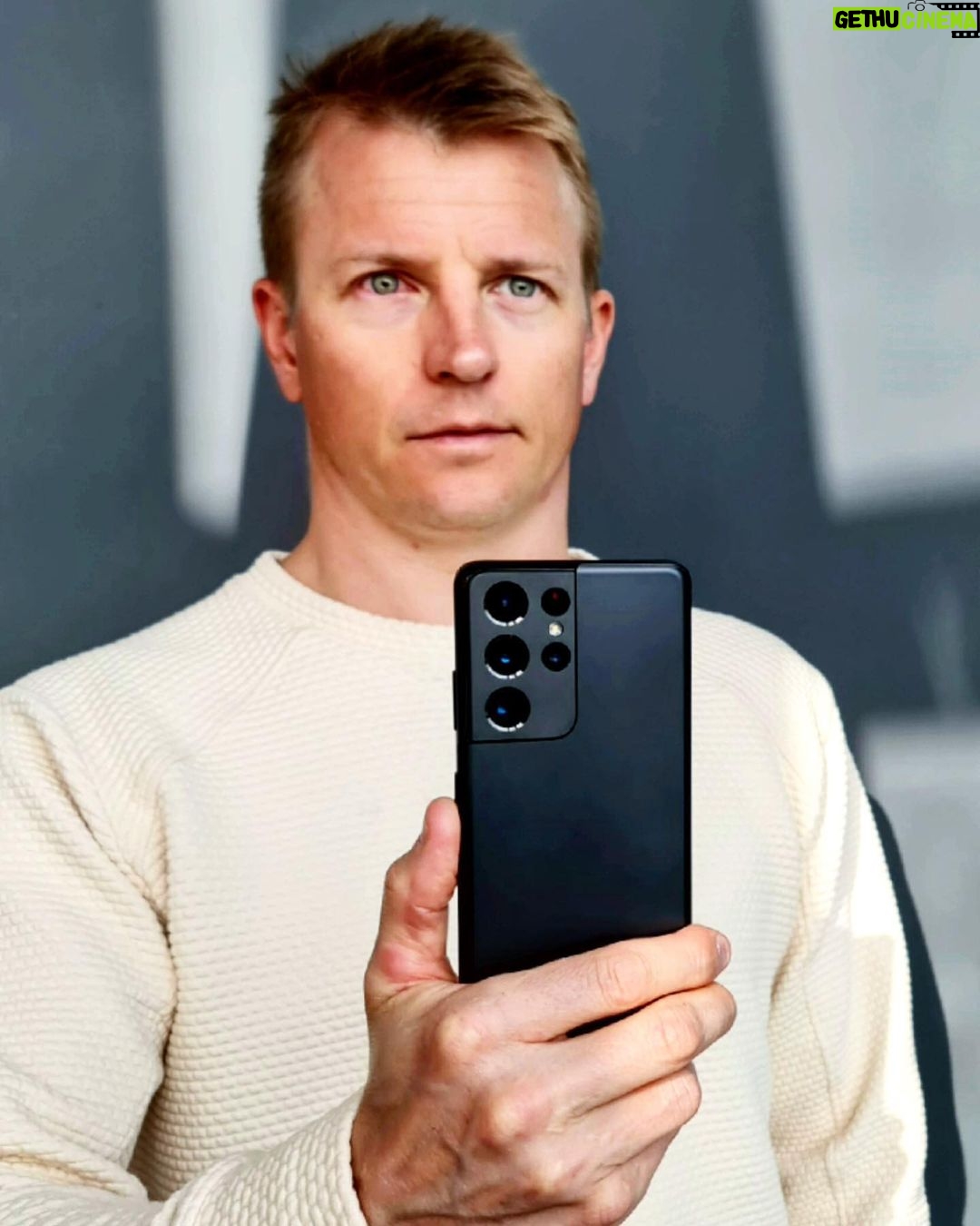 Kimi Räikkönen - 224.9K Likes - I choose Samsung Galaxy S21. @samsungsuomi #TeamGalaxy #GalaxyS21Ultra