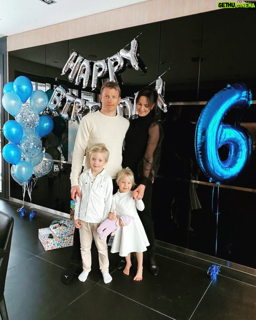 Kimi Räikkönen Instagram - 6 years for Aceman today.