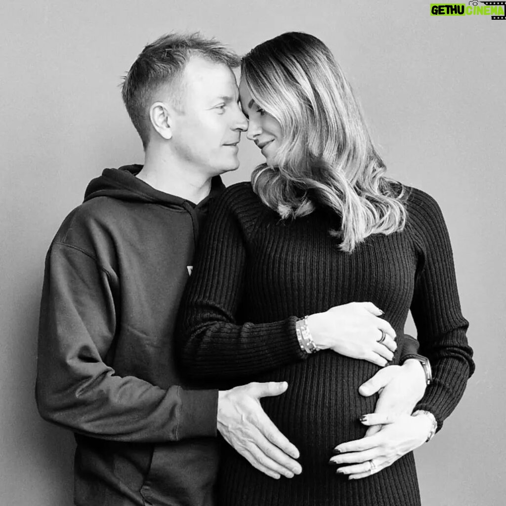 Kimi Räikkönen Instagram - Oh baby girl, you are already so loved❤️ We can't wait to meet the newest member of our family in a few months!