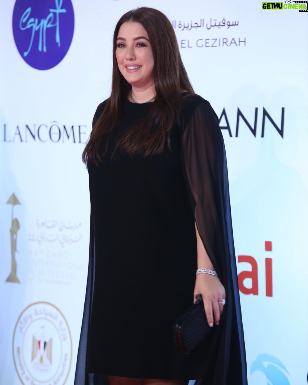 Kinda Alloush Instagram - ❤️❤️ Styling by my very special @yasmineeissa Dress by @ateliermamzi Jewelry by @iramjewelry_ Makeup by @miriamyoussrymakeup Hairdresser @malaksamy_1 @alsagheersalons