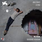 Kinda Alloush Instagram - من سنتين بدأنا رحلة فيلم #نزوح لما سؤدد كعدان صديقة الدراسة والمخرجة السورية الي بعتز فيها بعتتلي النسخة الأولى للفيلم ووقعت بغرامه والسنة الماضية بدأنا عمليات التصوير.. تجربة فيلم ما بتشبه أي تجربة.. عشت كل تفاصيله مع مجموعة من الممثلين والفنانين كنت بغاية السعادة بالتعاون معن وعلى رأسن الصديق سامر المصري.. واليوم تتوجت هي الرحلة بإعلان مشاركة الفيلم بفعاليات مهرجان ڤينيسا السينمائي الدولي.. سعيدة بهالخبر والأهم ان الفيلم يوصل لأكبر عدد من الجمهور يشوفوه ويعجبهم..🙏❤️ Nouzouh’s journey started two years ago when @soudade_kaadan , my Cherished Syrian Director and School friend, sent me the first draft of the screenplay. Immediately, I fell in love with the movie! We started shooting through out last year and the experience was unmatched to say the least! I loved every detail of the project and I was blessed to work with a group of talented artists that truly added to my joy being on set. Today, the journey was awarded by the announcement of participating in the Venice International Film Festival. I’m thrilled with the news and I hope the film reaches a wide array of audiences and hope they enjoy it as much as I did. @soudade_kaadan @labiennale @sameralmasri #nezouhmovie #Nezouh #فيلم_نزوح #labiennaledivenezia #labiennale #kindaalloush