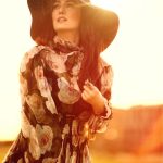 Kinda Alloush Instagram - Some days you have to create your own sunshine ☀️🍂🍁💛🧡🤎 #autumnvibes #kinda_alloush Photo credit to @bilohussein Styling by @yasmineeissa Dress @dolcegabbana @ego_eg Makeup by @kikibeautique Hairdresser @haithamdahab00