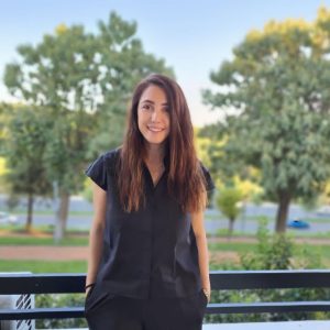 Kinda Alloush Instagram - مهما كنتو تعبانين زعلانين مضغوطين.. حاولوا تبتسمو..من قلبكم
حتحسو براحة حقيقية وحتريحو الناس الي حواليكن.. 😊😊
❤️ #smile
Photo credit: @jamaldaood