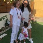 Kinda Alloush Instagram - مامي حبيبتي كل سنة وانت حبيبة قلبي أحلا أم وأحلا رفيقة وأحلا تيتة لحيوة.. الله يخليلي ياكي ياروحي ولا يحرمني منيك ويسعد قلبك على طول ويخليلك أمهاتكن 🙏🏻🙏🏻❤️❤️❤️❤️🧡🧡💛💛💚💚💙💙💜💜🤍🤍💝💖💗👩‍👧‍👦 #mymother #mymotherbirthday