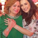 Kinda Alloush Instagram - With the wonderful @elhamshahin1 💚💚🤍🤍🤍 La Maison Bleue, El Gouna