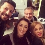 Kinda Alloush Instagram - "إنا لله وإنا إليه راجعون" أما حجم الألم والخسارة فلا يقاس بالكلمات.. ولا يقدر على استيعابه العقل.. وداعاً للمبدع الرائع والصديق المحترم الخلوق والأستاذ #حاتم_علي عزائي للصديقة الغالية دلع الرحبي ولأبنائه عمرو وغزل وغالية.. ولكل أصدقاءه ومحبيه 💔💔💔🙏🏻🙏🏻🙏🏻