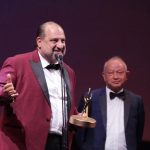 Kinda Alloush Instagram - مع انتهاء الدورة الرابعة للمهرجان الجونة السينمائي بشكر إدارة المهرجان والقائمين عليه لتقديمهم دورة ناجحة ومحترمة على مستوى عالي من التنظيم والاحترافية رغم الظروف الصعبة التي يمر بها عالمنا.. شكراً لتقديمهم لربيرتوار أفلام غاية في الأهمية ولتكريمهم لقامات كبيرة في مجال صناعة السينما ولتنظيم ندوات فكرية وفنية شديدة الأهمية ولتقديم الدعم لصناع الأفلام والمبدعين الشباب من خلال منصة سيني جونة سعدت بالعمل مع لجنة تحكيم الأفلام القصيرة وسعادتي أكبر بالجوائز التي قدمها المهرجان وحصل عليها صناع أفلام عرب وأجانب قدمو أفلام ذات رسائل انسانية نبيلة ولغة فنية عالية I would like to thank El Gouna Film Festival’s team and management for their hard work and impressive devotion to bring the festival's 4th edition to life despite all the challenging surroundings of the Covid-19 pandemic. The festival’s team managed to present yet another well-organized successful edition with a high level of professionalism. This year brought a significant repertoire full of great films accompanied by a number of events, including a celebration of many industry professionals and important artistic and discussion panels along with the CineGouna Platform, through which the festival showed its support to the talented young filmmakers. It was my absolute pleasure to be part of the Short Film jury, and I’m truly happy for all the international and Arab filmmakers who went home winners this year after presenting some heart-touching films that tackle noble human issues. #Gff20 @elgounafilmfestivalofficial El Gouna, Red Sea