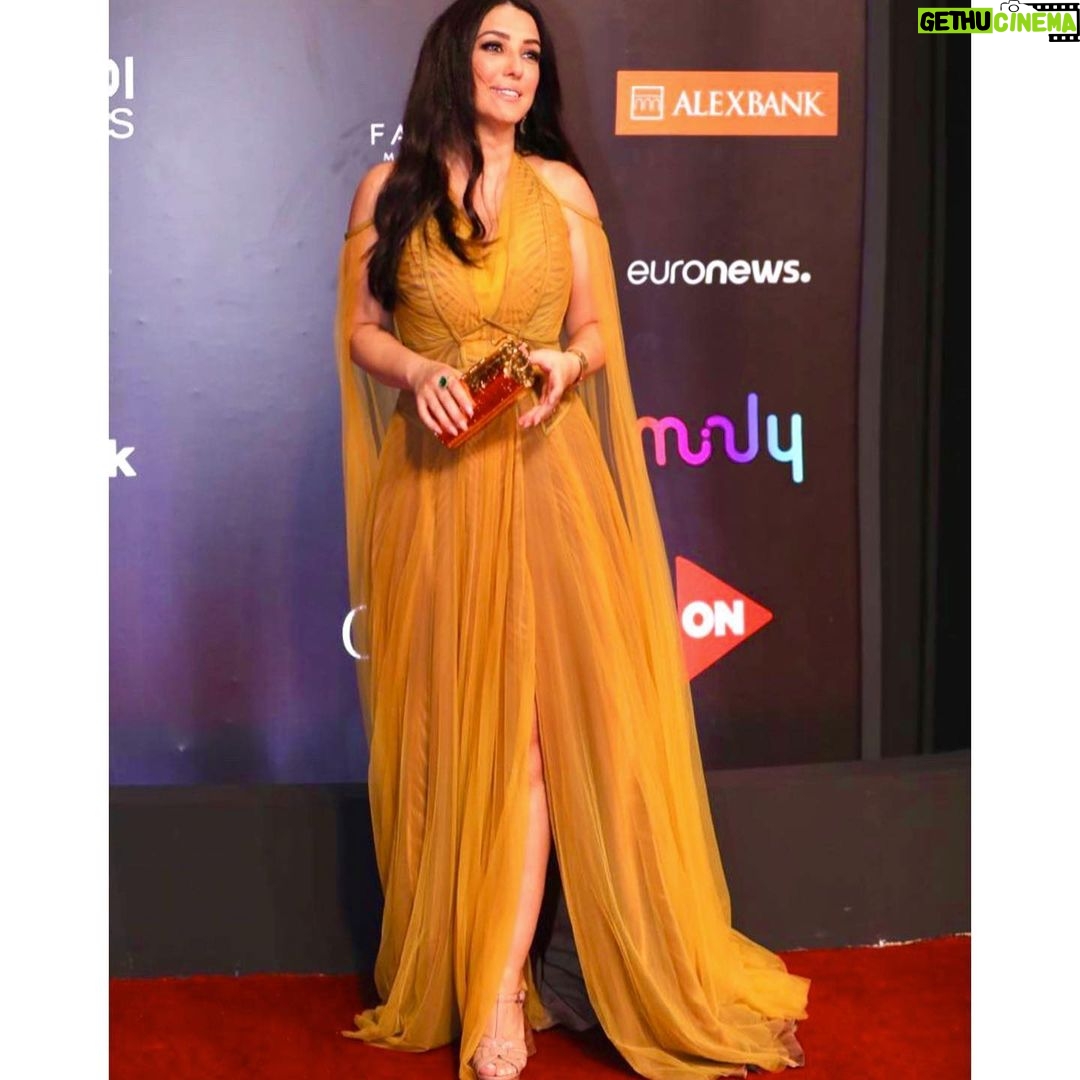 Kinda Alloush - 109.3K Likes - 💛💛💛💛
@elgounafilmfestivalofficial #gff20
Styling by @yasmineeissa
Dress by @hassidrissofficial
Makeup @by_maiayman
Jewelery by @dimajewellery
Photography @mongiphg
Clutch by @okhtein
Hairdresser @haithamdahab00 represented by
@mad_solutions