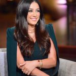Kinda Alloush Instagram - كل عام وانتو بألف خير و #عيد_أضحى_مبارك عليكم جميعاً استنوني اليوم الساعة ٩ مساءً بتوقيت القاهرة ١٠ بتوقيت دمشق على قناة #dmc بضيافة الإعلامي الصديق #رامي_رضوان بسهرة أول أيام العيد بتمنى الحلقة تعجبكم ❤️❤️🌸🌸🐑🐑🐑😍😍 وبشكر من قلبي My stylist @yasmineeissa Jumpsuit by the talented designer @shahiralasheen Jewelry @dimajewellery makeup artist @donia_sedky Hairdresser @haithamdahab00 @ramy__radwan @dmctv.eg #كندة_علوش #مساء_dmc #loveyouall