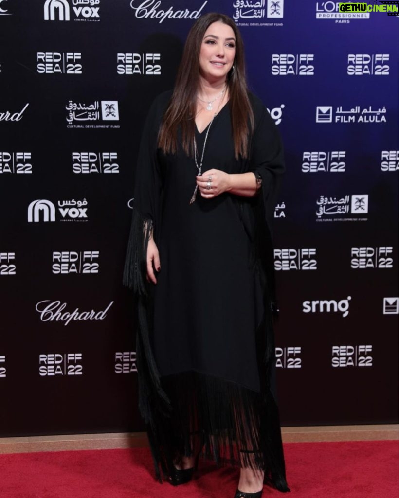 Kinda Alloush Instagram - From the red carpet of my movie Nezouh @ the RedSea Film Festival.. 😍😍❤️❤️ @redseafilm Styled by my very special @yasmineeissa Dress @tallermarmo Jewelry @azzafahmy Makeup @furatabaalkhail Hairdresser @reem.hammami.11 Thank u @mad_solutions