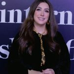 Kinda Alloush Instagram - سعيدة وممتنة لتكريمي في مهرجان القاهرة الدولي للفيلم القصير.. بعد تميز ونجاح فيلمي نزوح والسباحتان.. تكريم أقدره واعتز به خصوصاً وانه جاء إلى جانب تكريم الأساتذة يسري نصرالله وماريان خوري.. وسعادتي أكبر بنجاح المهرجان واستمراريته للدورة الرابعة ليكون فضاء للشباب الموهوبين الذين يمتلكون الشغف وتنقصهم الإمكانيات ليبدأوا رحلتهم في عالم الإخراج السينمائي.. شكراً لصديقي الناقد والمؤلف أحمد شوقي لتقديم التكريم.. وتحية لكل القائمين على المهرجان وتمنياتي بدورة ناجحة ومميزة 🙏🙏❤️❤️❤️ @shawforlife @cairo_short_film_festival Makeup by @zeinaelnaggar Jewelry by @nadosjewellery @villababoushka