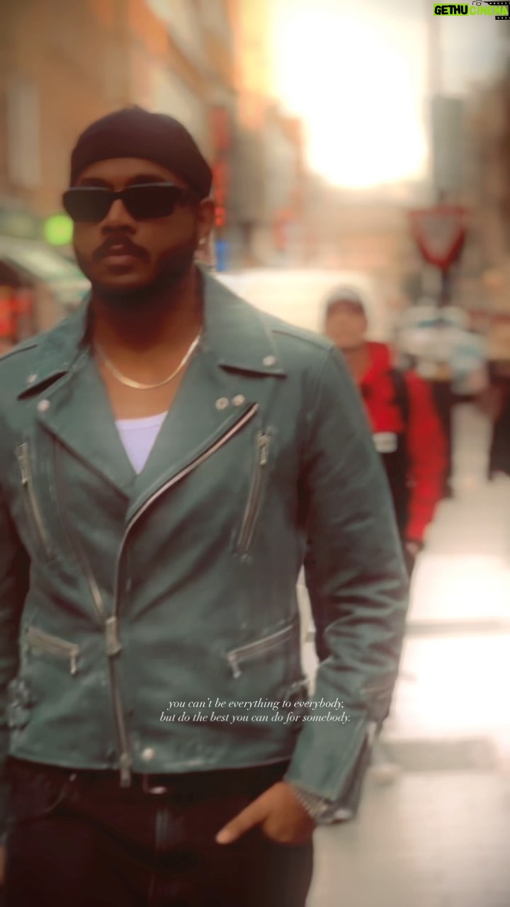 King - 272.1K Likes - keep moving. and be thankful for everything.
#ifeelking #newlife #runaway
