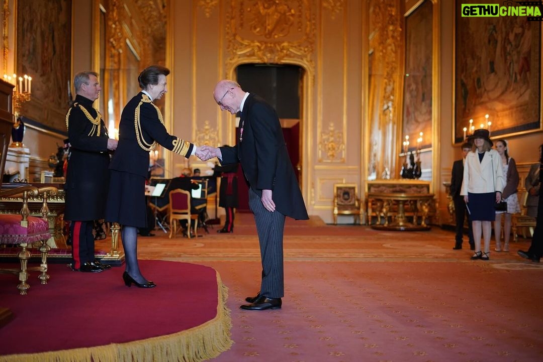 King Charles III of the United Kingdom Instagram - From somersaults π€ΈββοΈ and stories π, to sculptures π©βπ¨ and strawberries πΎπβ¦ Congratulations to all who received honours at Windsor Castle today! 1: Artist, illustrator and author @charliemackesy was presented with an OBE for services to art and literature. 2: Sisters @elliedownie and @bdownie92 were each made MBE for services to gymnasts and to the sport of gymnastics. 3: Ian Hewitt, lately Chairman of @wimbledon, was presented with an MBE for services to tennis and charity. 4: Sculptor and Artist @_valdajackson was made MBE for services to art.