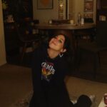 Kira Kosarin Instagram - thanks for the #superbowl bowl fit @nickelodeon 🏈