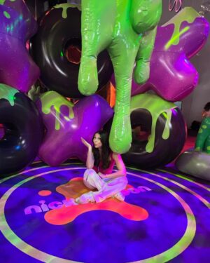 Kira Kosarin Instagram - a week in Vegas filming @nfl #SuperbowlLVIII content for @cbssports x @nickelodeon x @paramountplus . 

On Sunday, Nickelodeon is airing the big game in augmented reality to be Live from Bikini Bottom - complete w commentary from Spongebob and Patrick. 

Catch me & @jackgriffo presenting in the hours before and throughout the game, leading up to the WORLD PREMIERE of the TRAILER for our new movie Thundermans Return right before halftime 💚🏈