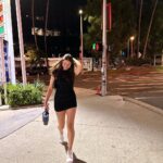 Kira Kosarin Instagram - makin my way downtown ✅ walking fast ✅ faces pass ❌ i’m home bound ✅