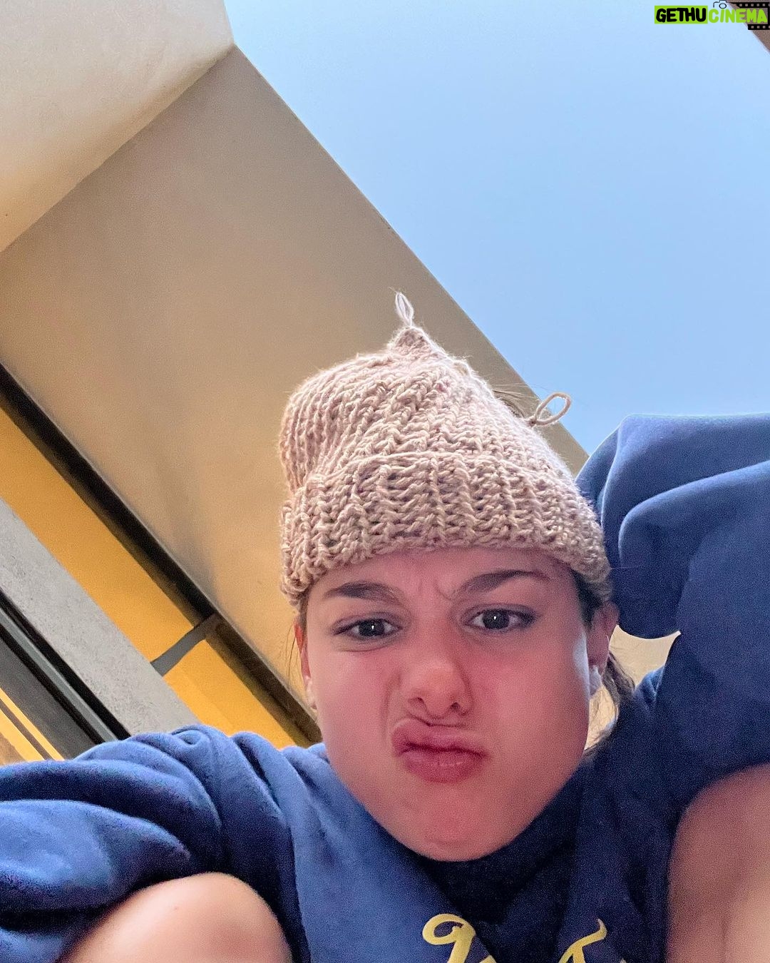 Kira Kosarin Instagram - bits n bobs n makin stuff