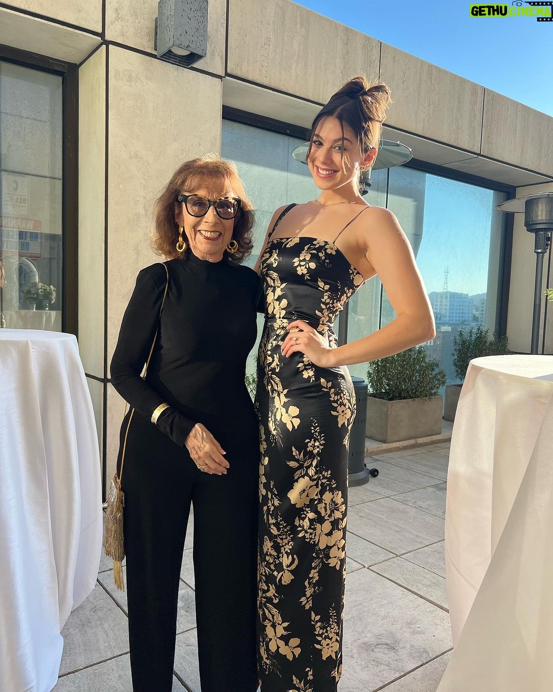 Kira Kosarin Instagram - wedding bday combo <3 cuddles w grandparents, dances with cousins, and carrying on my parents’ torch of performing at weddings with my fiancé 💞💞💞 San Francisco, CA