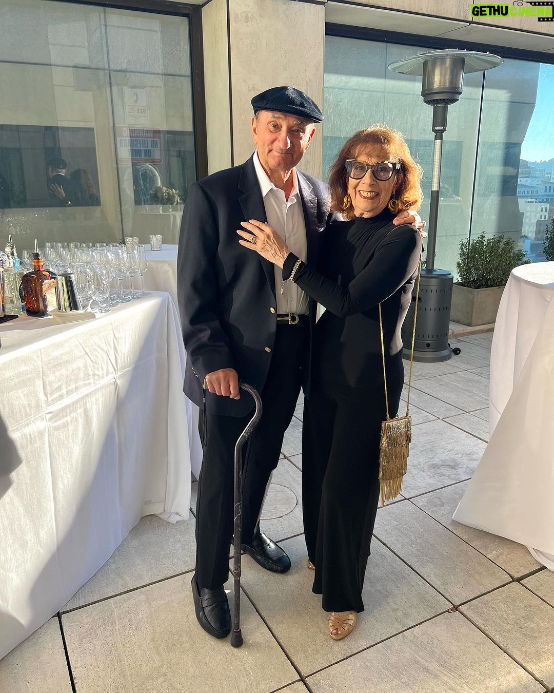 Kira Kosarin Instagram - wedding bday combo <3 cuddles w grandparents, dances with cousins, and carrying on my parents’ torch of performing at weddings with my fiancé 💞💞💞 San Francisco, CA