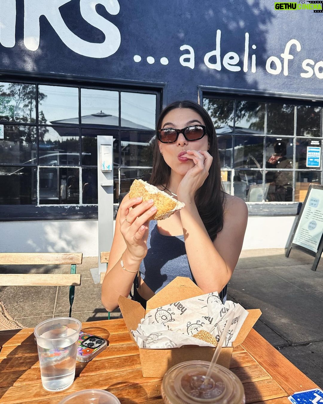 Kira Kosarin Instagram - yeah man just super focused on comestibles and imbibables these days Flavortown, USA