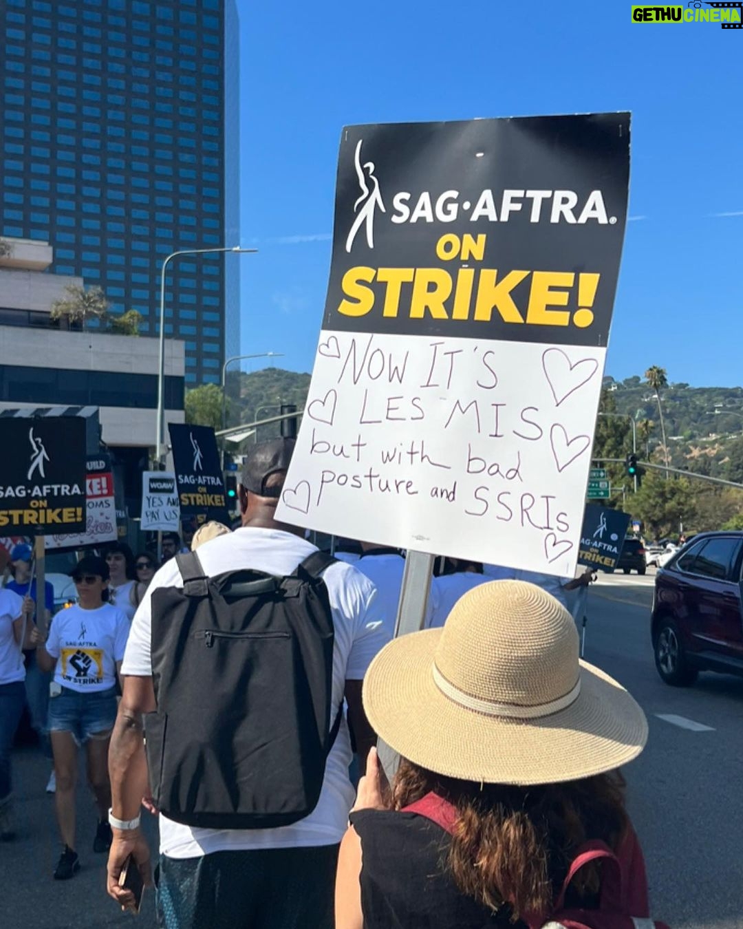 Kira Kosarin Instagram - look what happens when you piss off theater kids! #SAGAFTRAstrong #onstrike The Picket Line