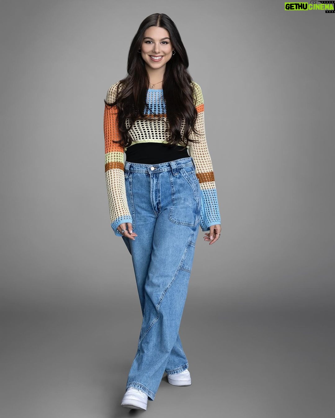 Kira Kosarin Instagram - official Thunder-pics, comin in hot! ☄️
