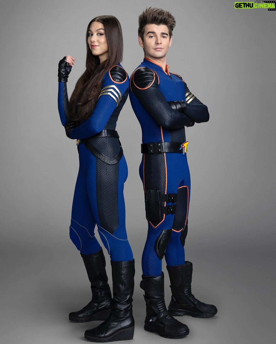 Kira Kosarin Instagram - official Thunder-pics, comin in hot! ☄️
