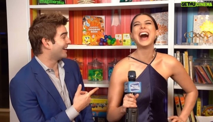 Kira Kosarin Instagram - good to know the twin telepathy’s still there 💀 check out the full twin test on @younghollywood’s youtube channel now 💙⚡️