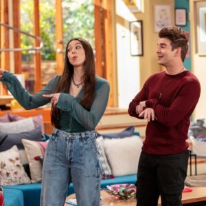 Kira Kosarin Instagram - Thundermans Return now streaming on @paramountplus 💙⚡️

1) mountain top sisters 
2) last looks
3) 🍎🌳
4) my badass stunt double 
5) table read
6) casual superhero behavior 
7) “remember that time”
8) big thundertwin energy
9) heading to the door to the living room set to see if for the first time on day 1. all the feels. 
10) 💙⚡️