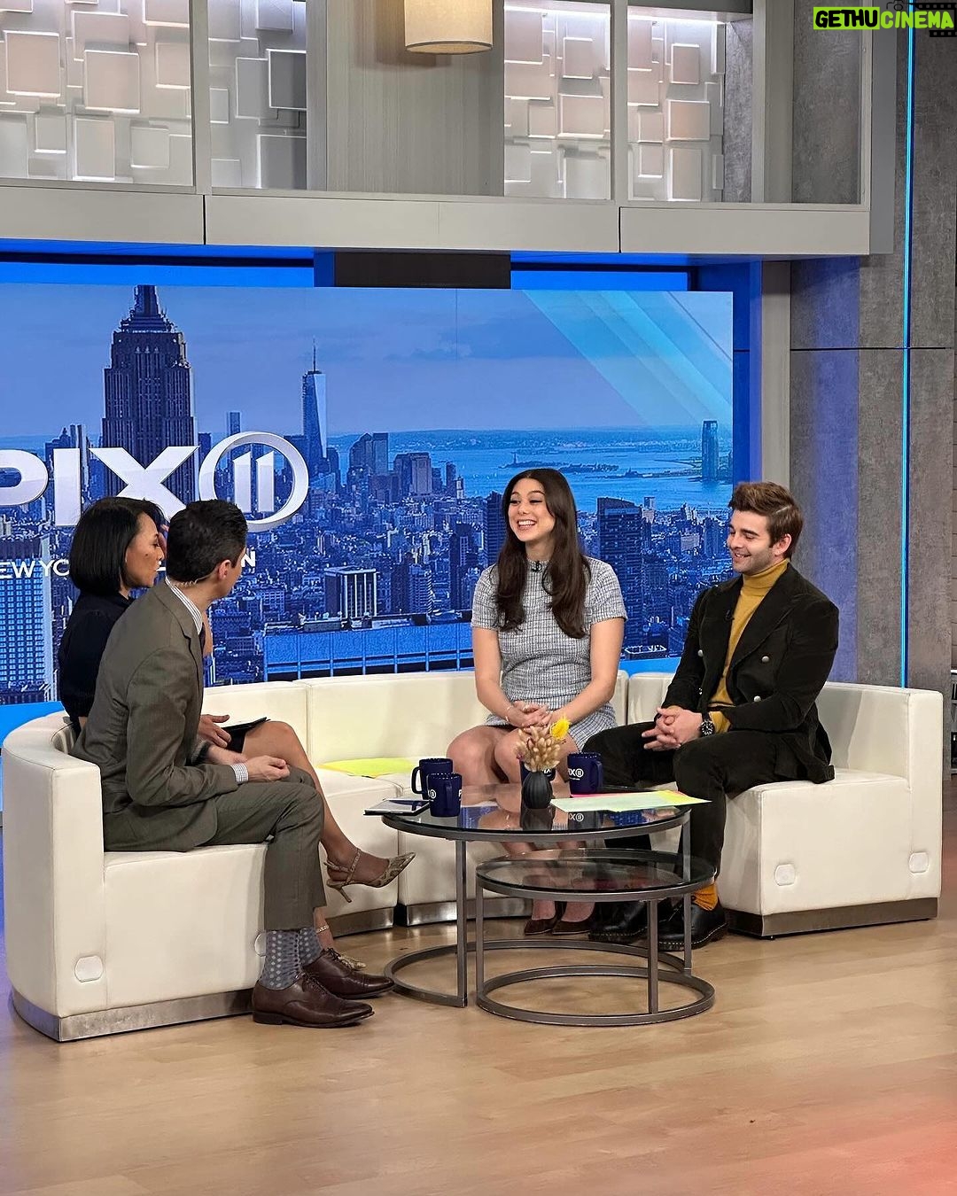 Kira Kosarin Instagram - 2 days of press, rain, billboards, and (mostly) blue outfits 💙 Thundermans Return tmrw ⚡️ New York City