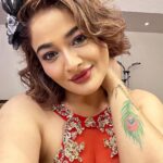 Kiran Rathod Instagram - He says I am beautiful as Red tomato 🍅🔴 #red #redoutfit #kiranrathod #kiranrathore #beauty #beautiful #travel #photooftheday #look #lokks #lookoftheday #reel #reels #reeloftheday #reelitfeelit #reelsinstagram #instagood #instadaily #instamood #instalike