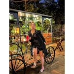 Kiran Rathod Instagram - Night Vibes #night #friday #weekend #instadaily #instagood #instamood #love #peace #happiness #manifestation #kiranrathore #kiranrathod #travelgram #photooftheday #lookoftheday #beautiful #photography #trending #new #loveyourself