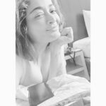 Kiran Rathod Instagram - Straight from the bed How are you my lovelies #style #happy #photo #life #nature #insta #cute #viral #beachvibes #model #music #travel #memes #explorepage #liker #girl #explore #selfie #india #beauty #kiranrathod #kiranrathore #trending #manifestation #following #loveyourself #lifestyle #tiktok #photoshoot #photographer
