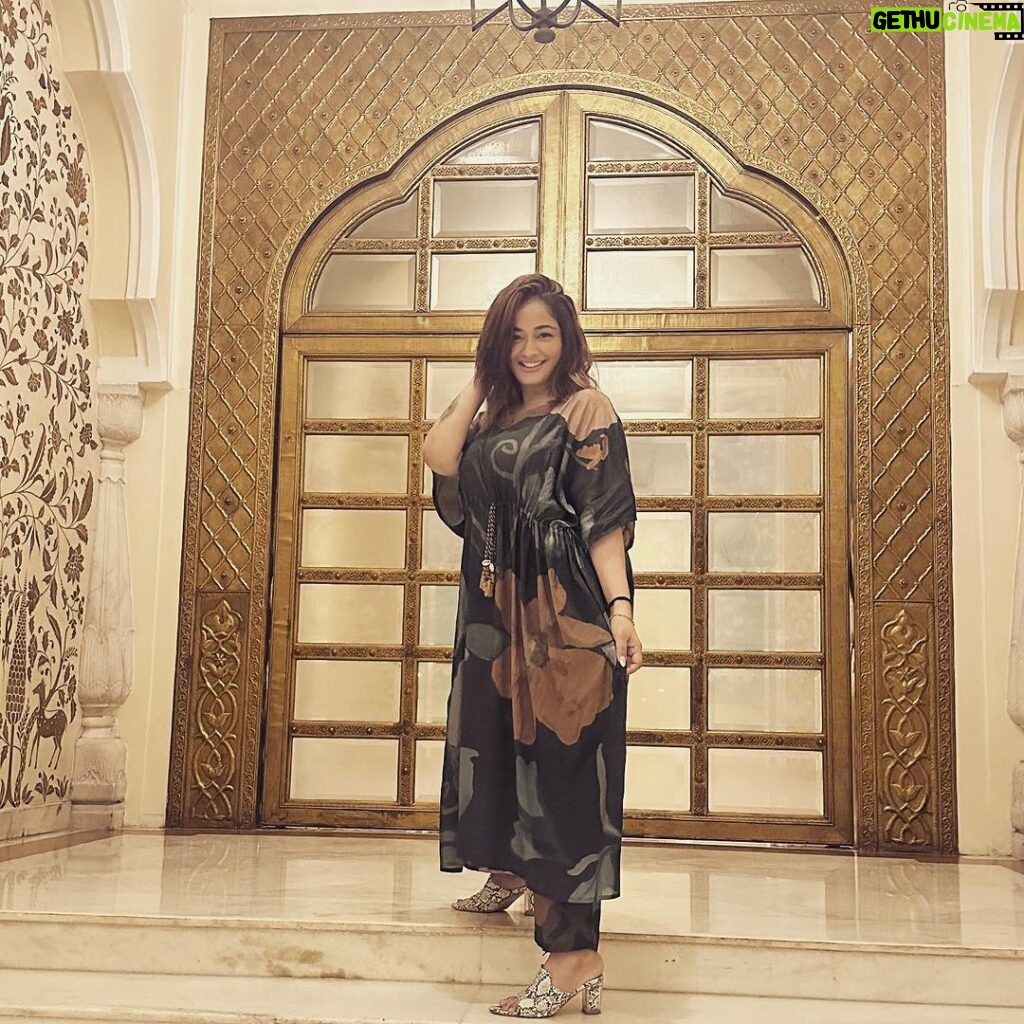 Kiran Rathod Instagram - An evening in Jaipur #jaipur #💕 Jai Mahal Palace Jaipur
