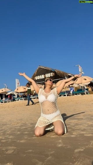 Kiran Rathod Instagram - Running Into 2024 #thisisthebesttimeoftheyear #2024 #instadaily #instagood #instamood #love #peace #happiness #happy #beauty #beautiful #me #kiranrathod #kiranrathore #manifestation #manifest #travel #photooftheday #photography #sunset #beach #bikini #sun #sand #sky #bekind
