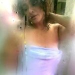 Kiran Rathod Instagram - Fresh Vibes #bathroomgoals #fresh #towelseries #photo #photooftheday #look #lookoftheday #beauty #beautiful #me #kiranrathod #kiranrathore #travel #manifest #manifestation #kiki