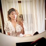 Kiran Rathod Instagram - Mirror, Mirror on the wall, who's the prettiest of them all?” #photooftheday #beauty #beautiful #me #kiranrathod #kiranrathore #instagood #instamood #instadaily #weekend #beach #sun #sand #bikini #manifestation