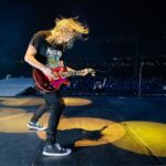 Kirk Hammett Instagram - That fly away hair ! 🤘 #headbangin photo📸by @brettmurrayphotography #M72