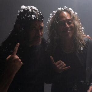 Kirk Hammett Instagram - Happy Bday Mi Hermano and fellow musical collaborator !!!
Hope you have a tremendous day and surf !!! 🏄‍♂️ 🫵🙌🤙 @robtrujillo ✨